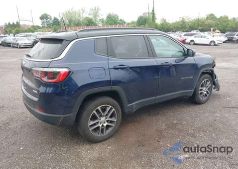 2020 Jeep Compass Latitude 4X4 z USA, uszkodzony, nr VIN 3C4NJDBB7LT160148